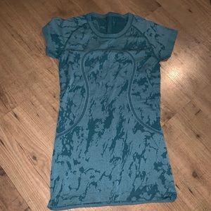 LULULEMON Camo Inspired Swiftly